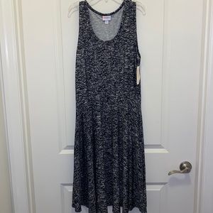NWT LULAROE NICKI DRESS SIZE LARGE